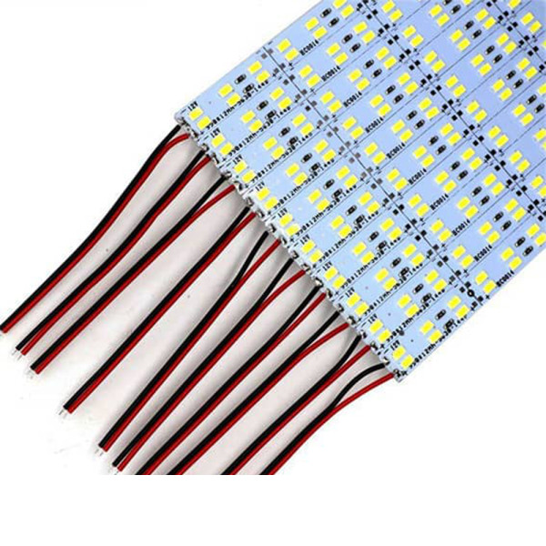 ریسه خطی SMD (شاخه ای) 12 ولت (5630) 1 متری مهتابی